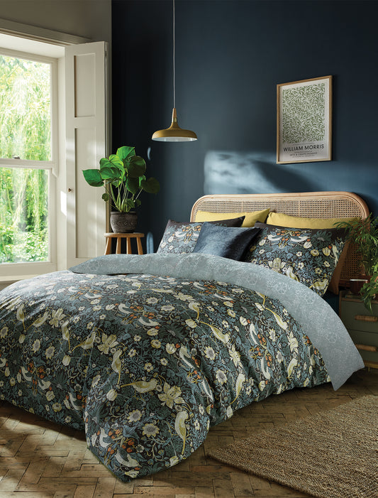 Strawberry Thief Bedding Set